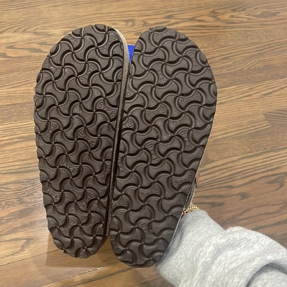 *SOLD* Birkenstock Boston Taupe Suede - Picture 4 of 4